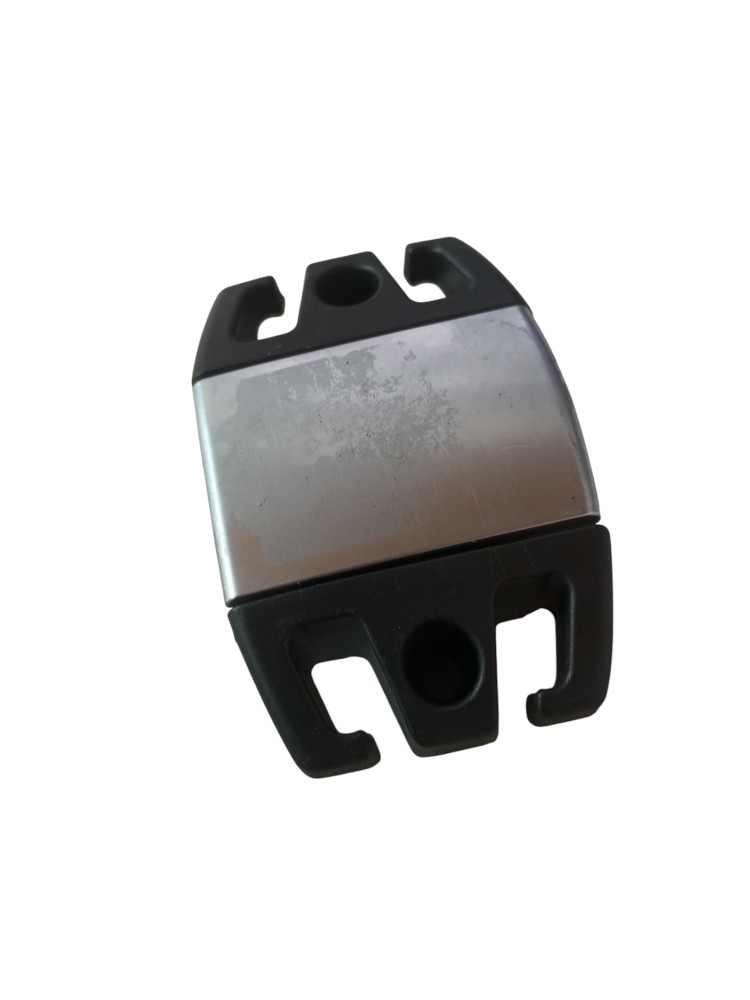 Presilha Fixacao Porta Malas Captiva 2008 2009 2010 Chevrole 2