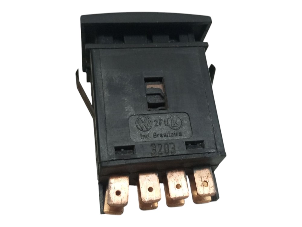 Botao Pisca Alerta Volkswagen Gol G3 95 2010 Usado Preto 6