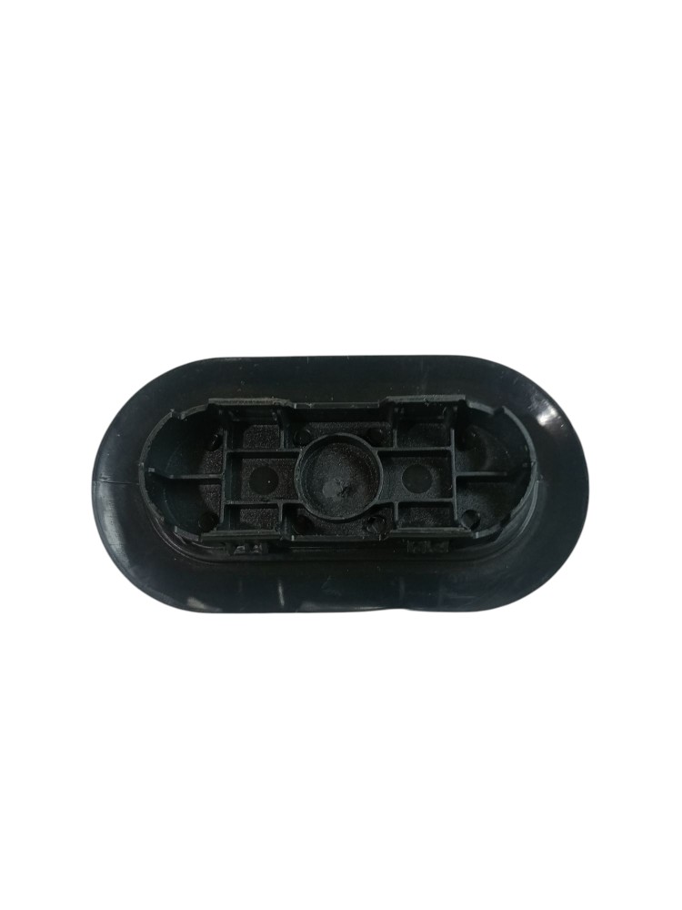Tampa acabamento porta malas Kwid 2018 2020 2024 usado 3