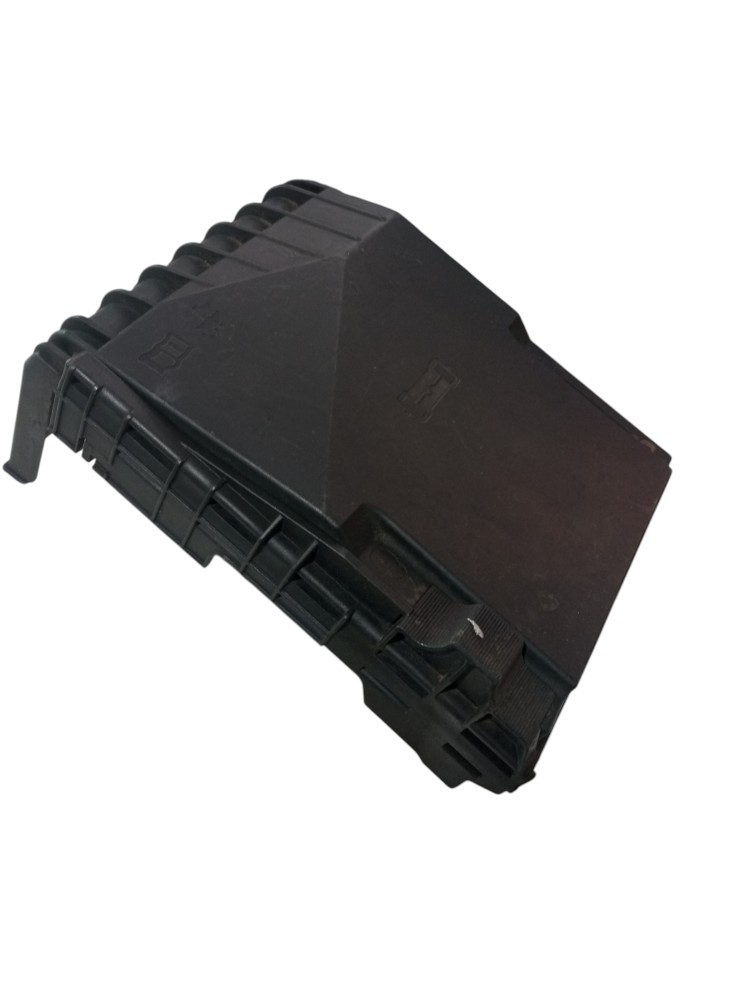 Tampa Caixa Fusivel A3 Golf Jetta 2005 2008 2010 2012 Usado 5