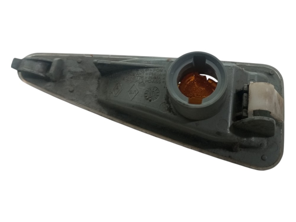 Pisca seta paralama Renault Sandero 2007 2010 2011 usado 4