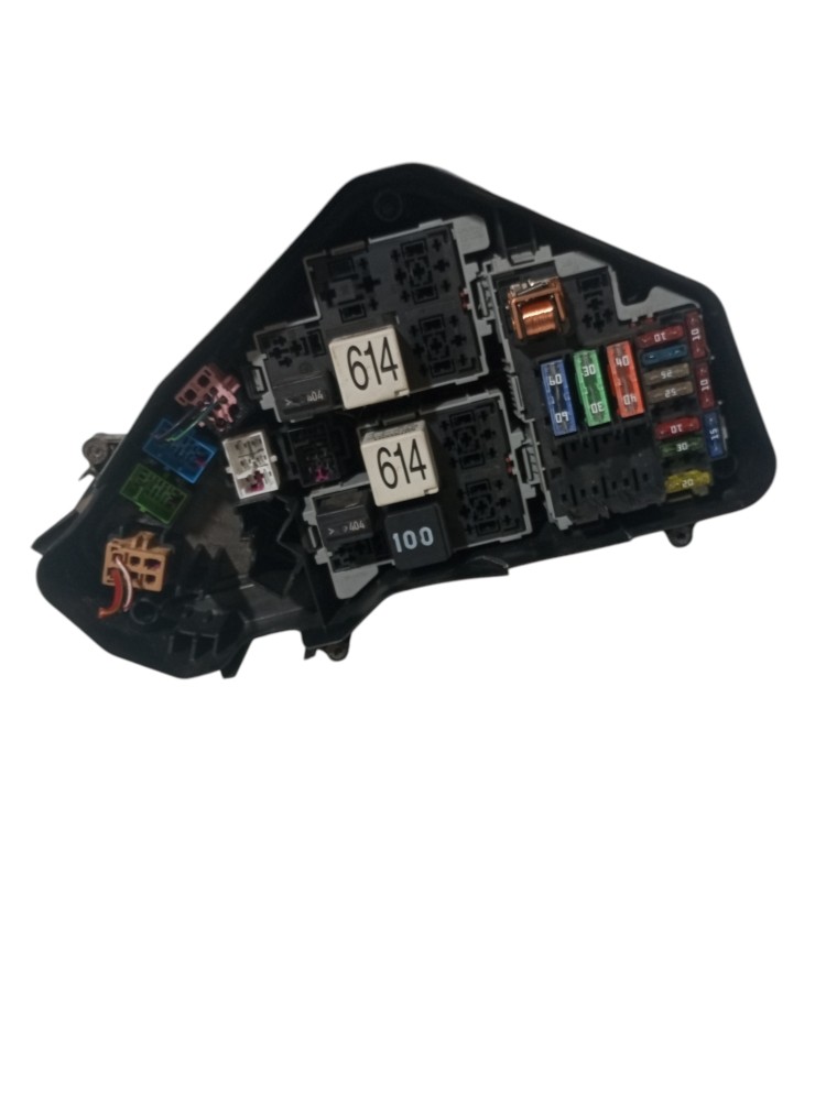 Caixa Fusiveis Touareg 4.2 V8 2005 2008 2010 2012 2015