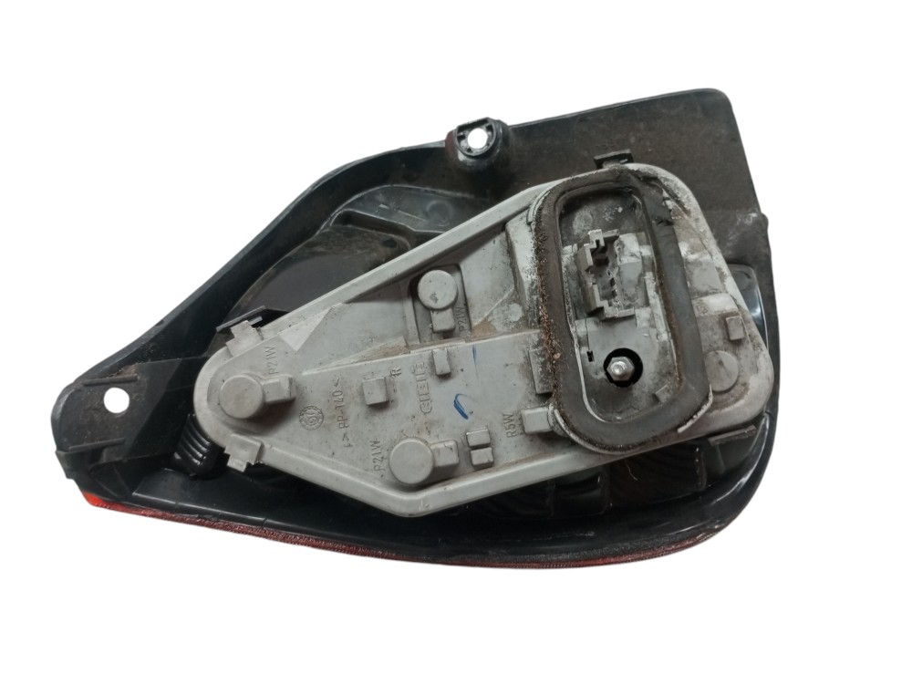 Lanterna Traseira Fiat Palio 96 97 98 99 2003 Lado Direito  Direito/passageiro Vermelho 3