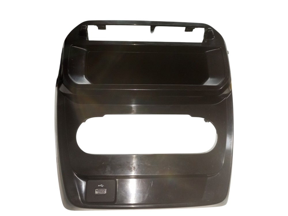 Moldura Painel Comando Ar Renault Oroch 2024 2025 Usado