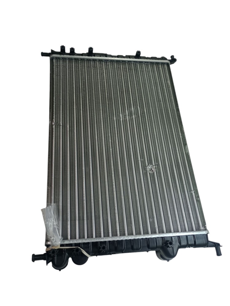 Radiador Valeo Fiat Palio Strada Siena Idea Fire 2002 2016 8
