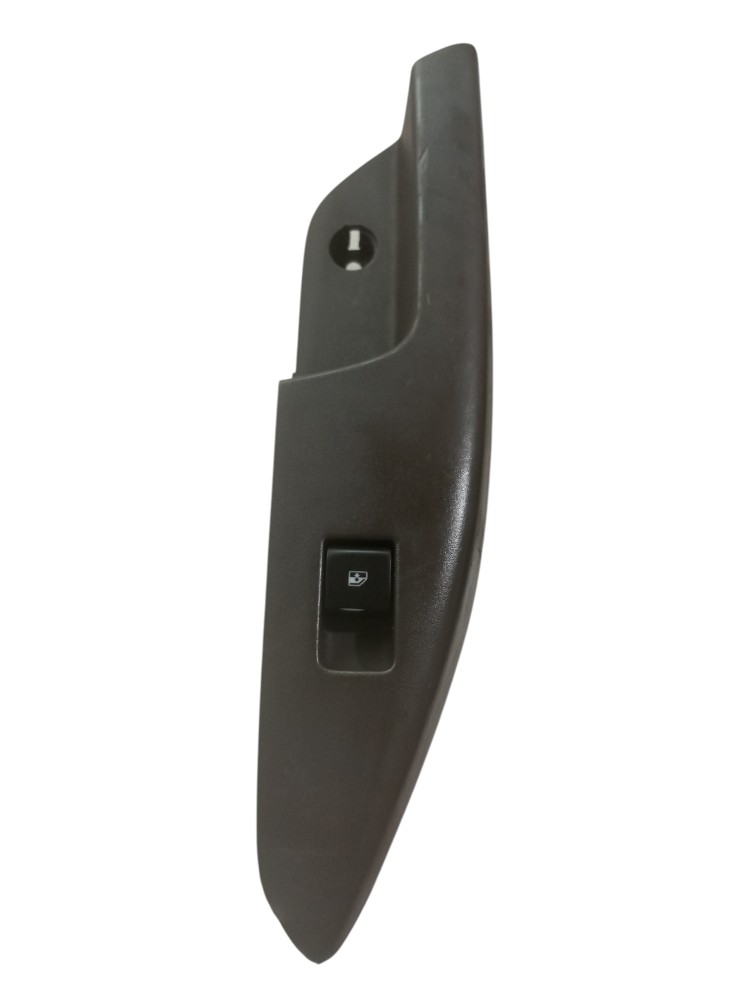Botao Moldura Vidro Spin 1.8 2014 2015 Traseiro Direito Gm 2