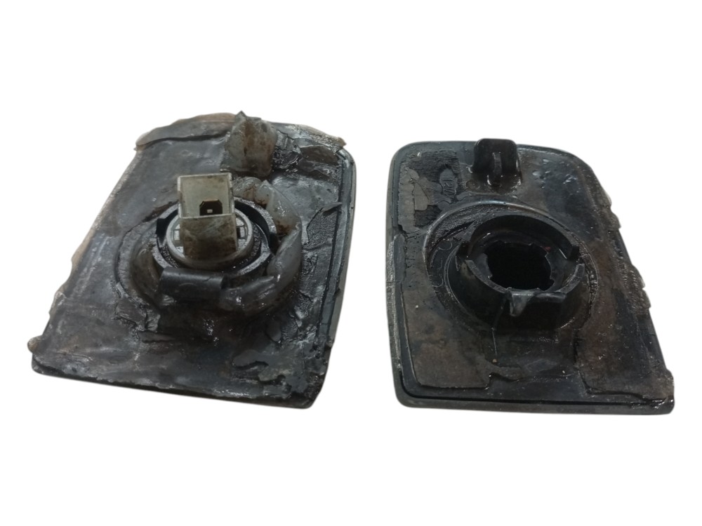 Par Lanterna Luz Placa Nissan Frontier 2008 2010 2013 Usado 2