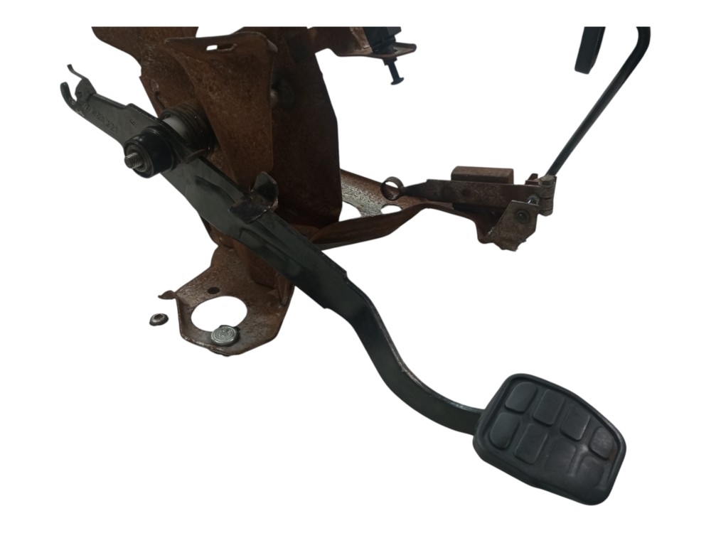 Suporte Pedaleira Embreagem Acelerador Parati G4 2005 2009 4