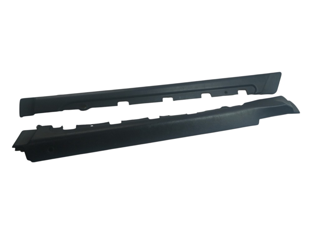 Acabamento Lateral Mercedes C280 98 99 2000 2002 2005 Par 2