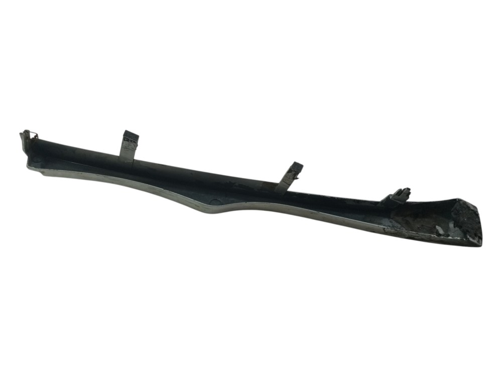 Moldura farol bmw ie46 99 2000 2006 esquerdo com detalhe 6