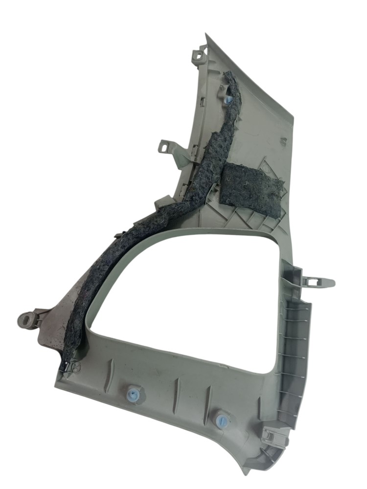 Moldura Coluna Traseira Vigia Peugeot 3008 2012 2017 Direito 6