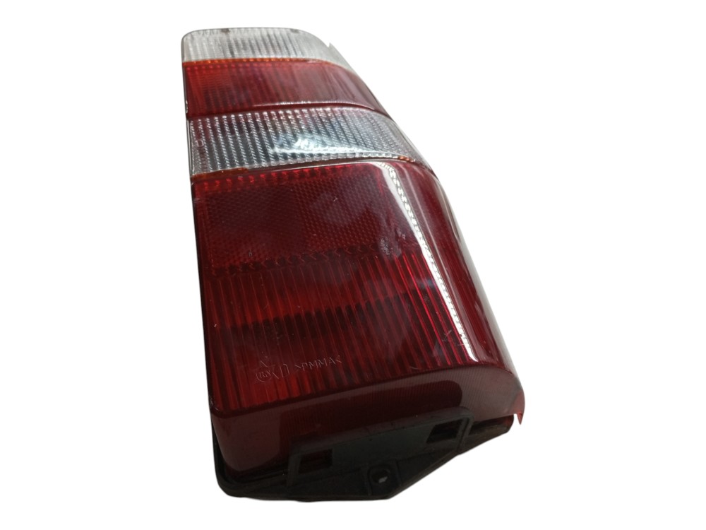 Lanterna Direita Fiat Uno Elba Fiorino 2005 2010 2012  Direito/passageiro 2