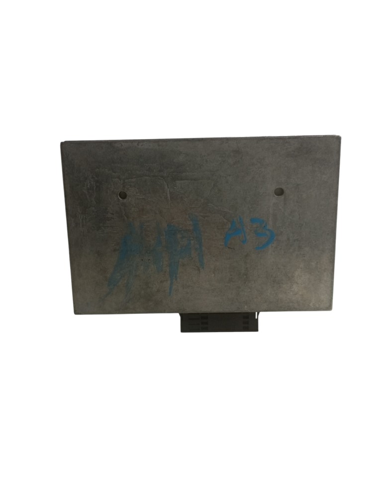 Modulo central Audi A3 2010 2011 2012 2013 2014 usado 1