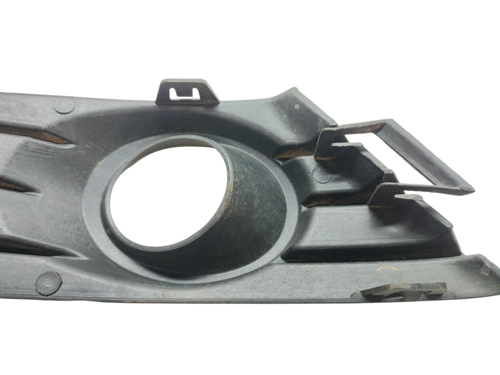 Moldura Farol Milha Auxiliar Citroen C4 Pallas 2008 A 2012 Preto Direito 7