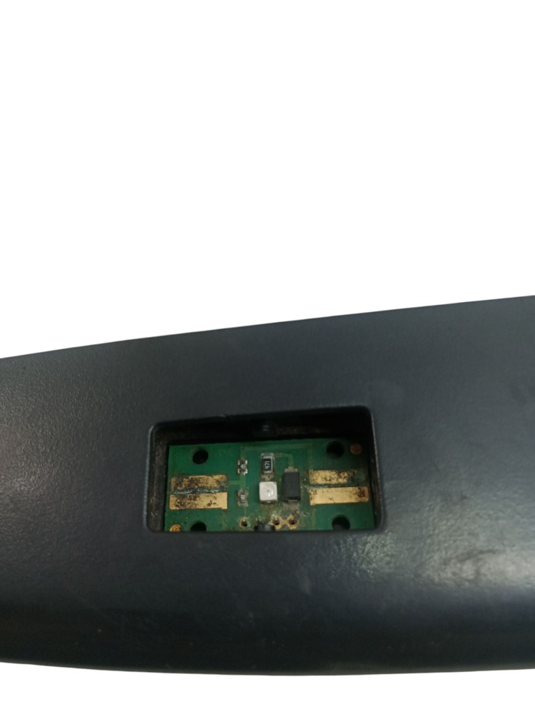 Botão Moldura Vidro Elétrico Direito Fiat Stilo 2003 A 2011 5