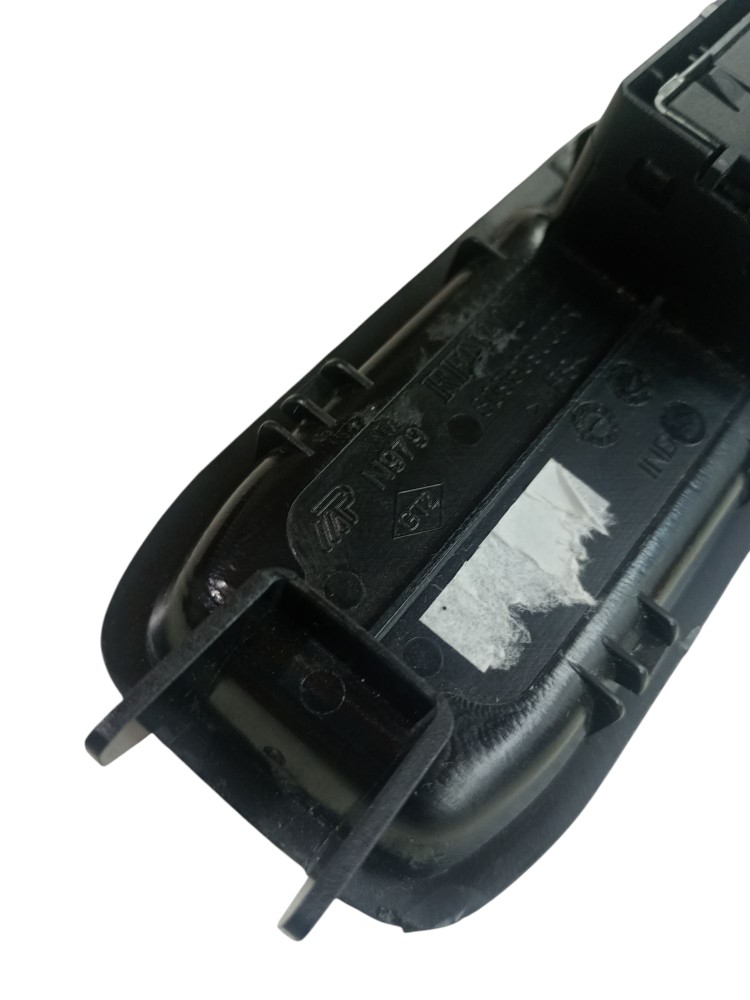 Botao vidro eletrico Oroch 1.3 2023 2025 dianteiro Direito 4