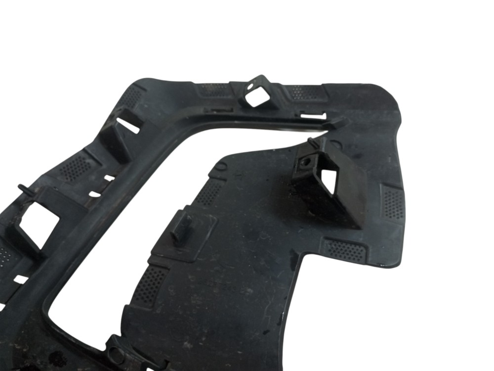 Grade Moldura Farol Tracker Gm 2020 2021 2022 Esquerdo Usado – Preto – Esquerdo 4