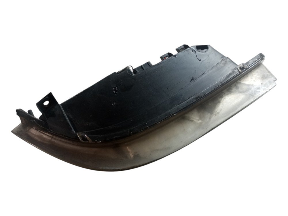Farol Esquerdo Fiat Strasa 2001 2005 4