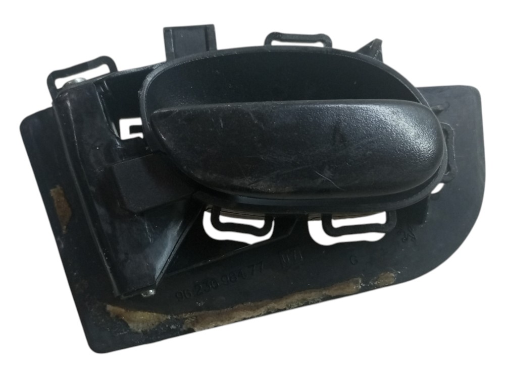 Macaneta Interna Peugeot 206 99 2010 Dianteiro Esquerdo  – Preto – Dianteira 2