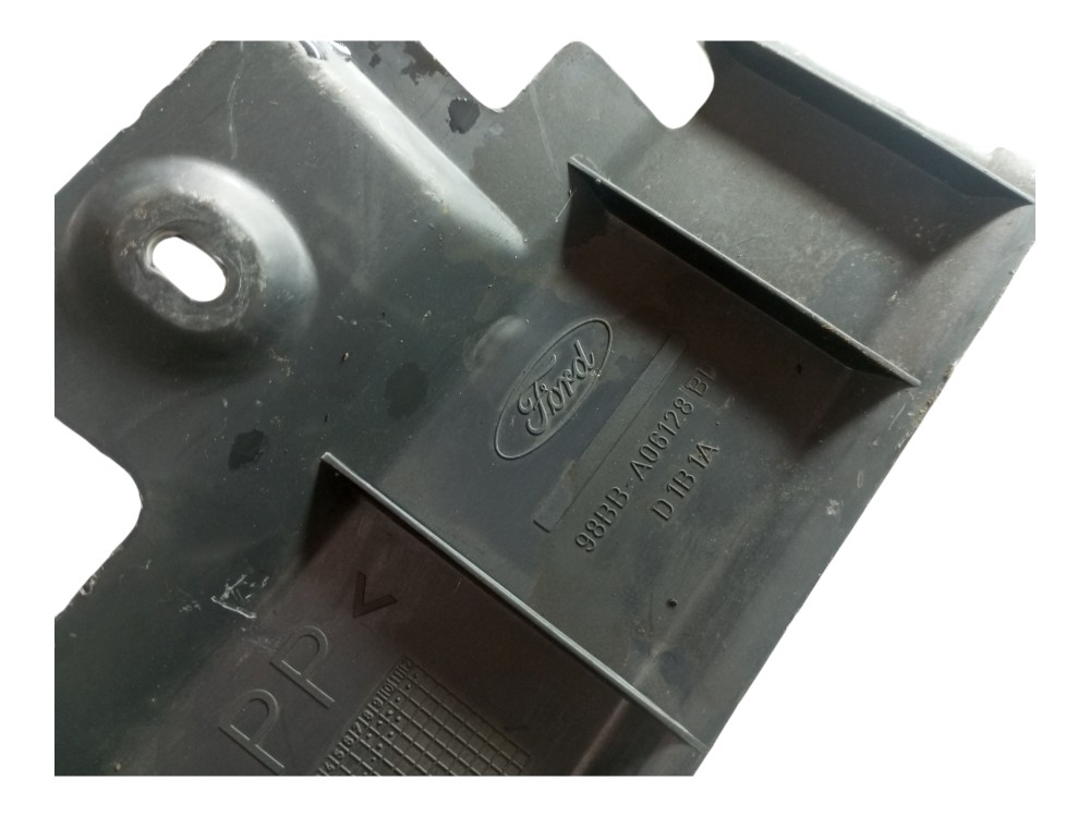 Acabamento Luz Interna Porta Luvas Ford Mondeo 94 99 2001 7