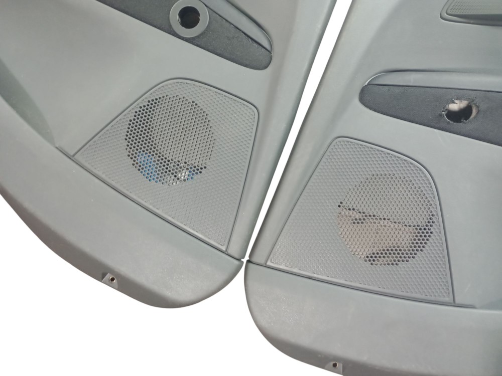 Forro  porta Fiat Punto 2007    2012 par  traseiro  usado 7