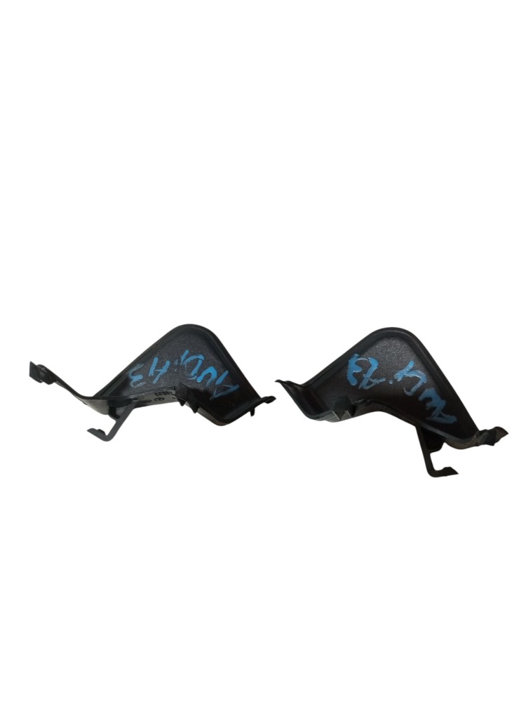 Moldura Dobradica Porta Malas Audi A3 2003 2005 2009 Par 1