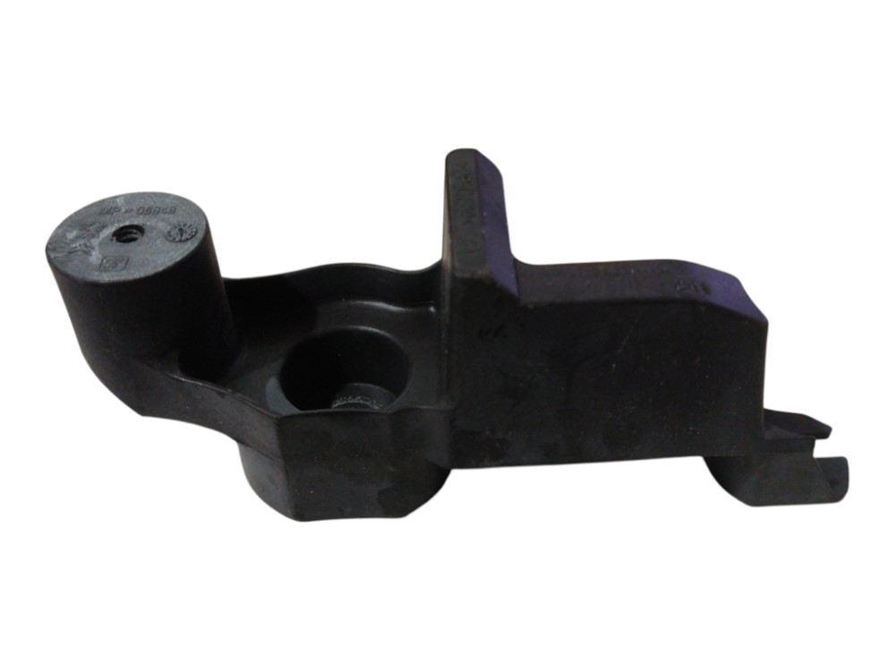 Guia Suporte Parachoque Peugeot 3008 2014 Traseiro Direito 1