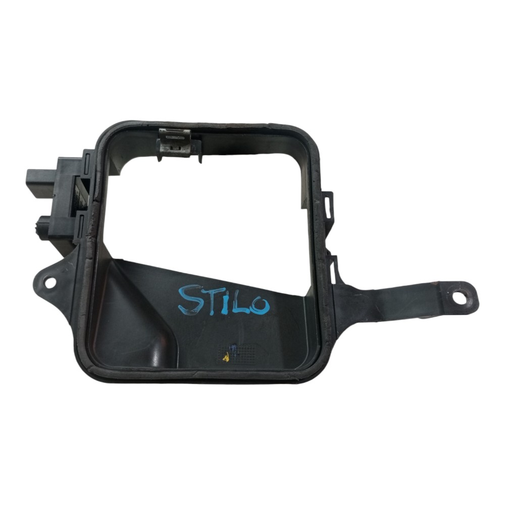 Moldura Tampa Caixa De Ventilacao Fiat Stilo 2003 2011 Usado