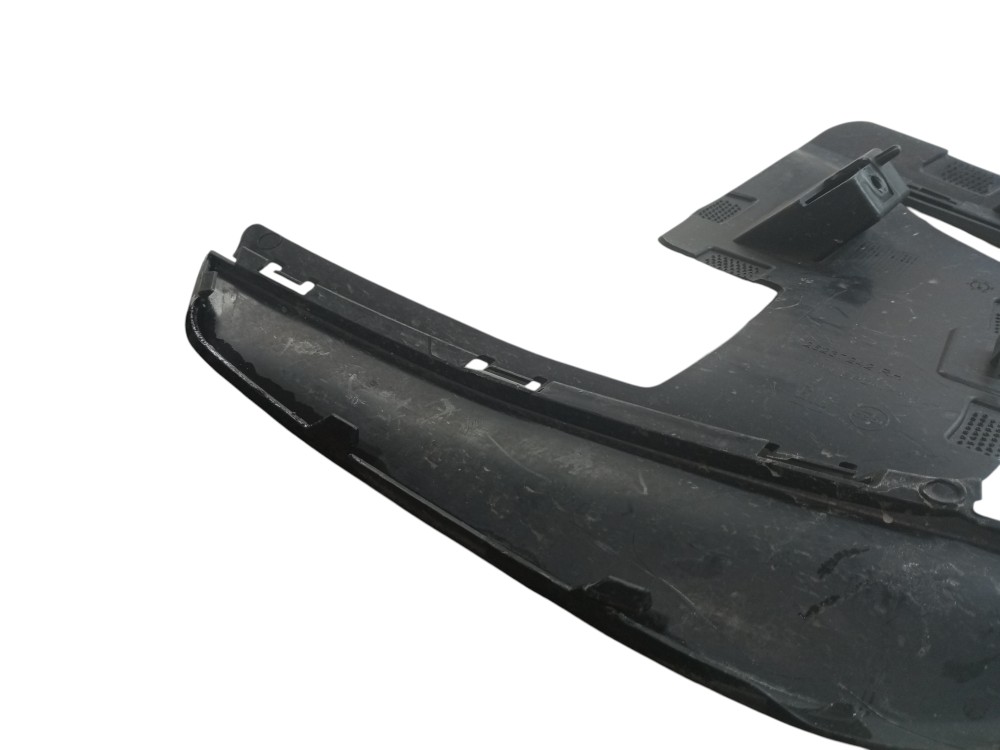 Grade Moldura Farol Tracker Gm 2020 2021 2022 Direito Usado – Preto – Direito 2