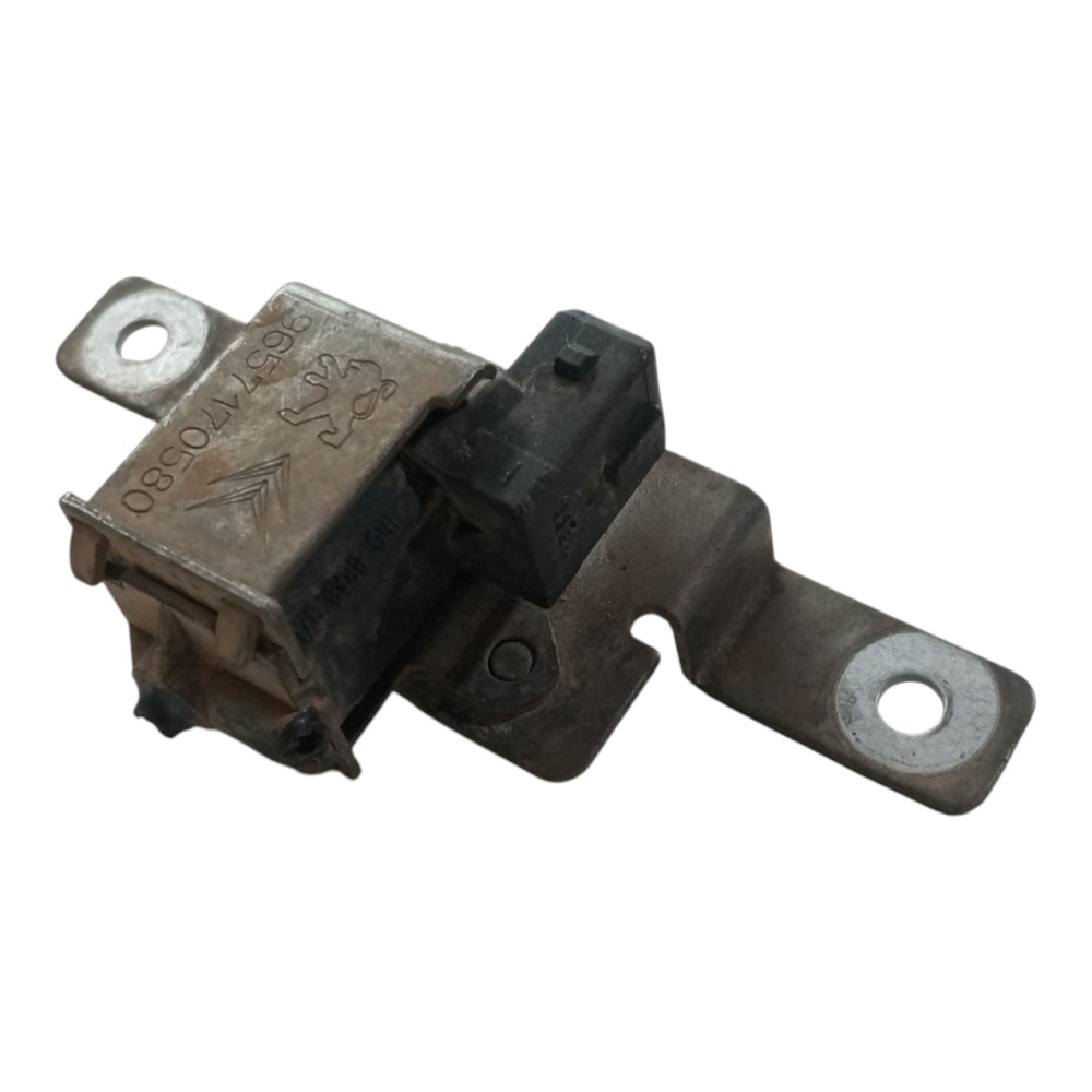 Valvula Solenoide Partida Frio Peugeot 206 207 2006 2013 1