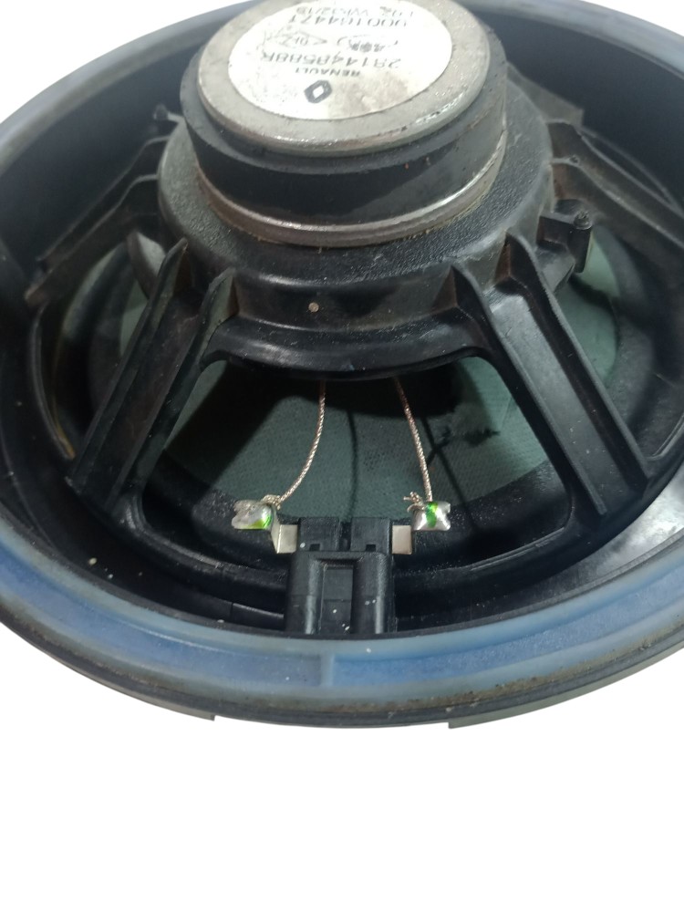 Moldura alto falante Oroch 2024 2025 traseiro usado 6