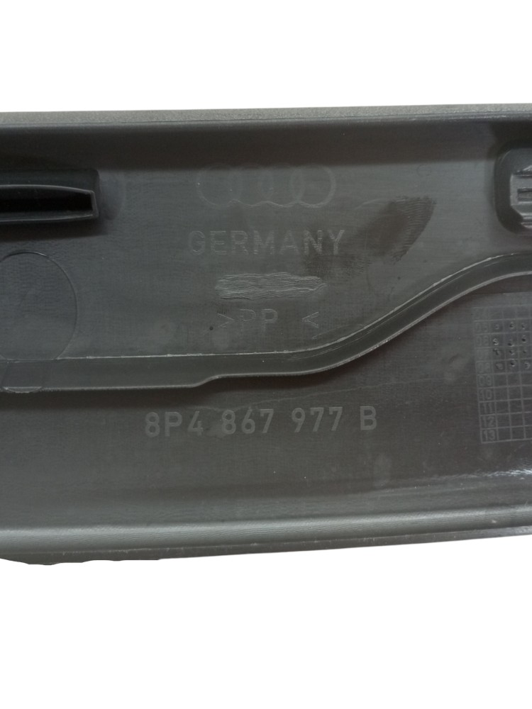 Acabamento Moldura Porta Mala Audi A3 Sportback 2010 2014 5
