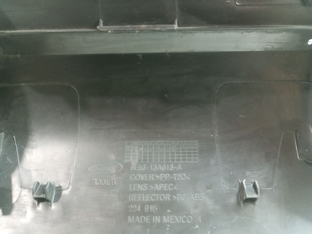 Moldura Luz Freio Ford Fusion 2.5 2009 2010 2011 2012 2013 7