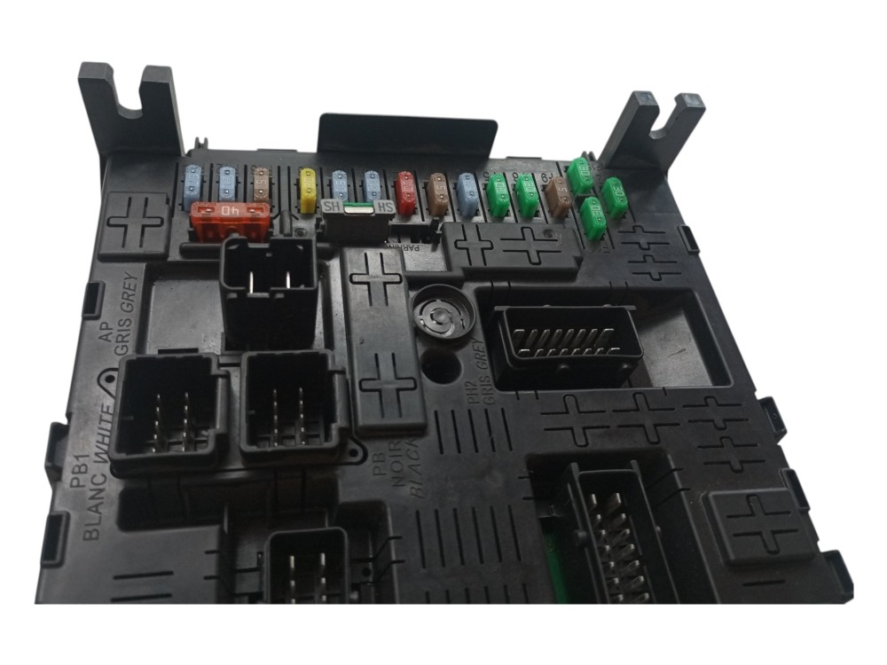 Modulo Bsi Fusivel Peugeot 307 2002 2005 2008 Usada 6