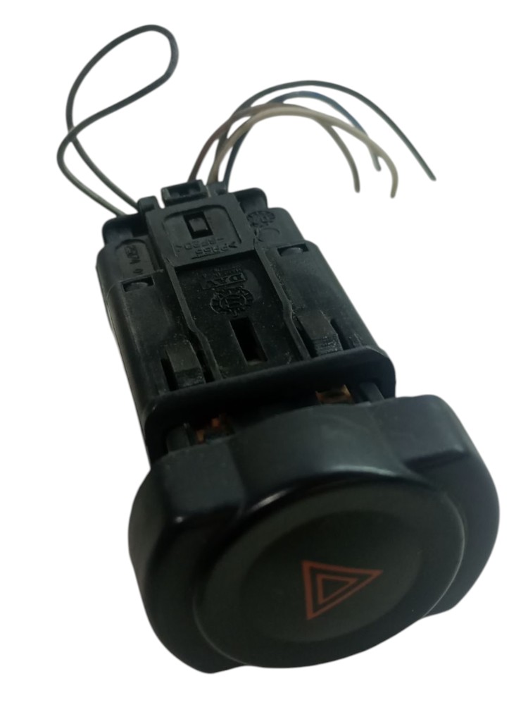 Botao Interruptor Pisca Alerta Logan Sandero 2008 2010 2012 Preto 2