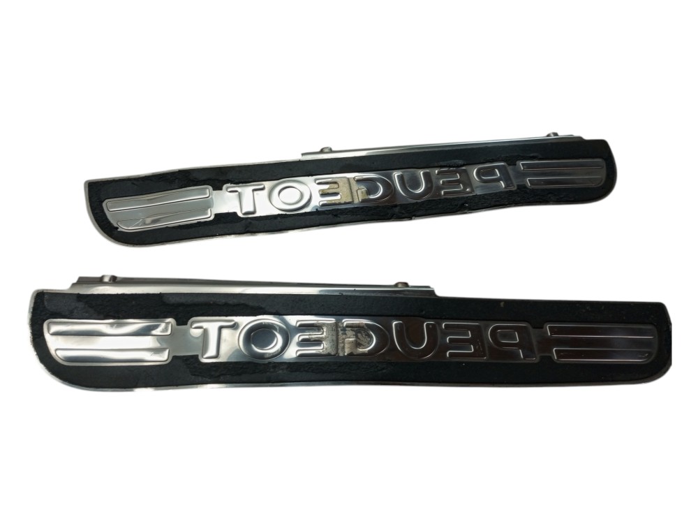 Soleira Porta Peugeot 407 2005 2010 Par Dianteiro Usado 6