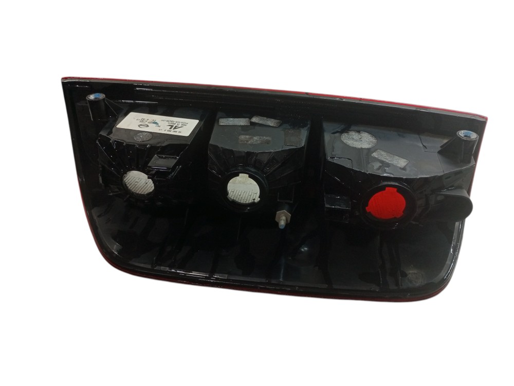 Lanterna Nissan Frontier 2008 2010 2013 Traseira Direita Direito/passageiro Vermelha 2
