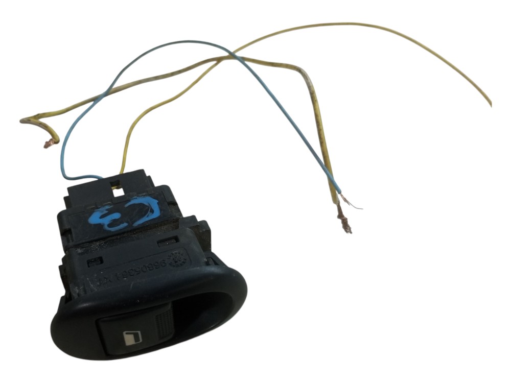 Botao Vidro Eletrico Citroen C3 2003 2008 2012 Traseiro Usad 1