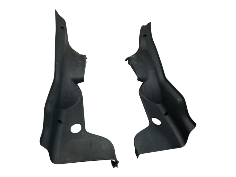 Moldura Inferior Chevrolet Gm Celta 2006 2013 Traseira Par 2