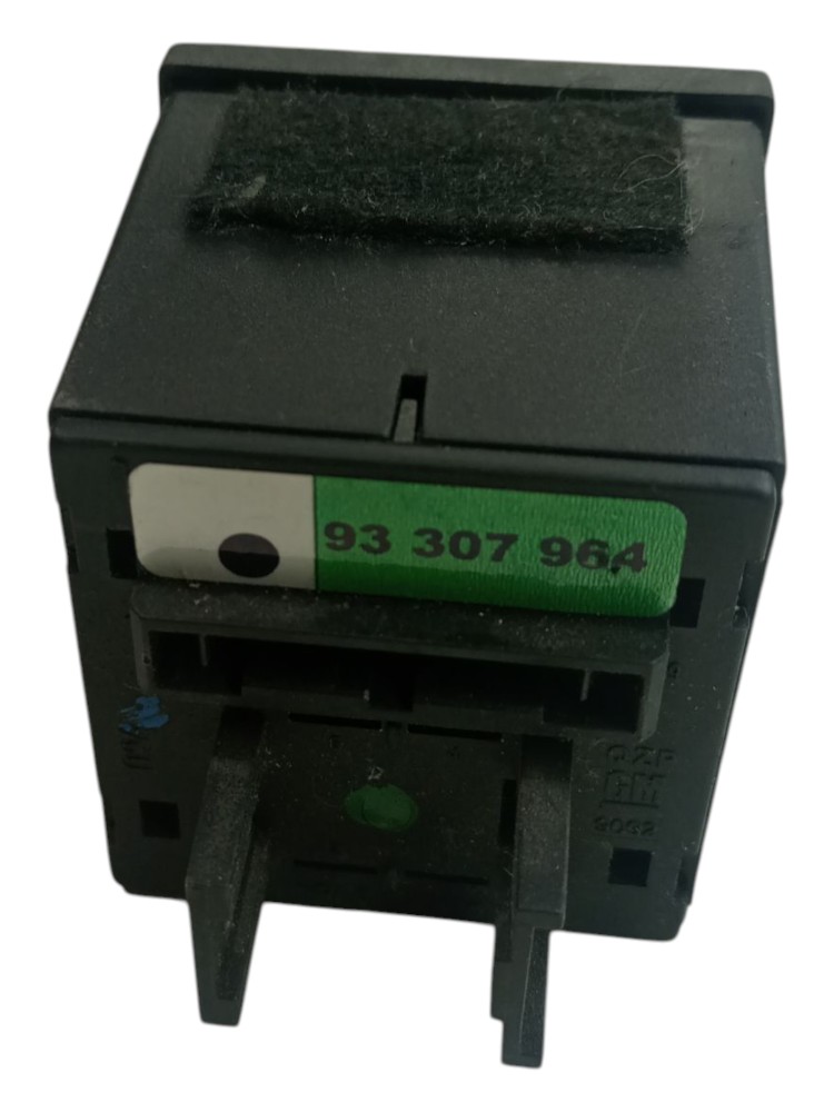 Botao Pisca Alerta Chevrolet Vectra 2006 2012 Trava Porta Preto 2