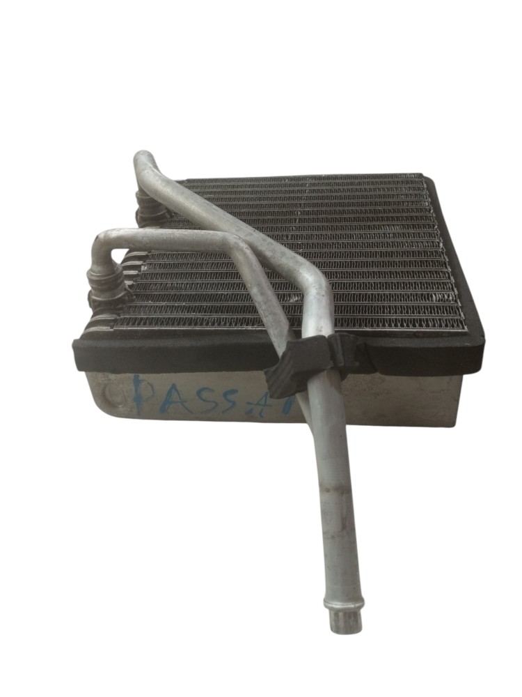 Condensador Evaporador Radiador Passat 95 2000 2001 2003 2
