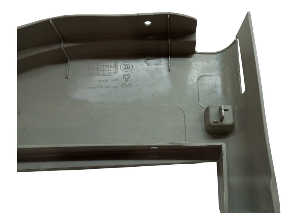 Tampao Suporte Som Traseiro Chery Cielo2009 2011 Direito Cinza 5
