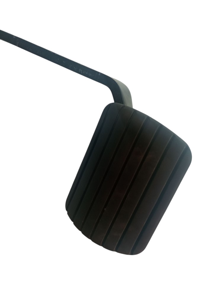 Pedal de freio Renault Oroch 2024 2025 usado 3