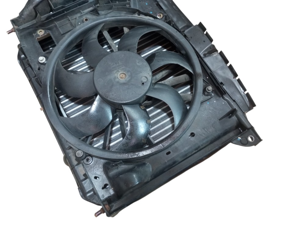 Radiador Completo Peugeot 206 207 1.4 1.6 2006 2013 Usado 3