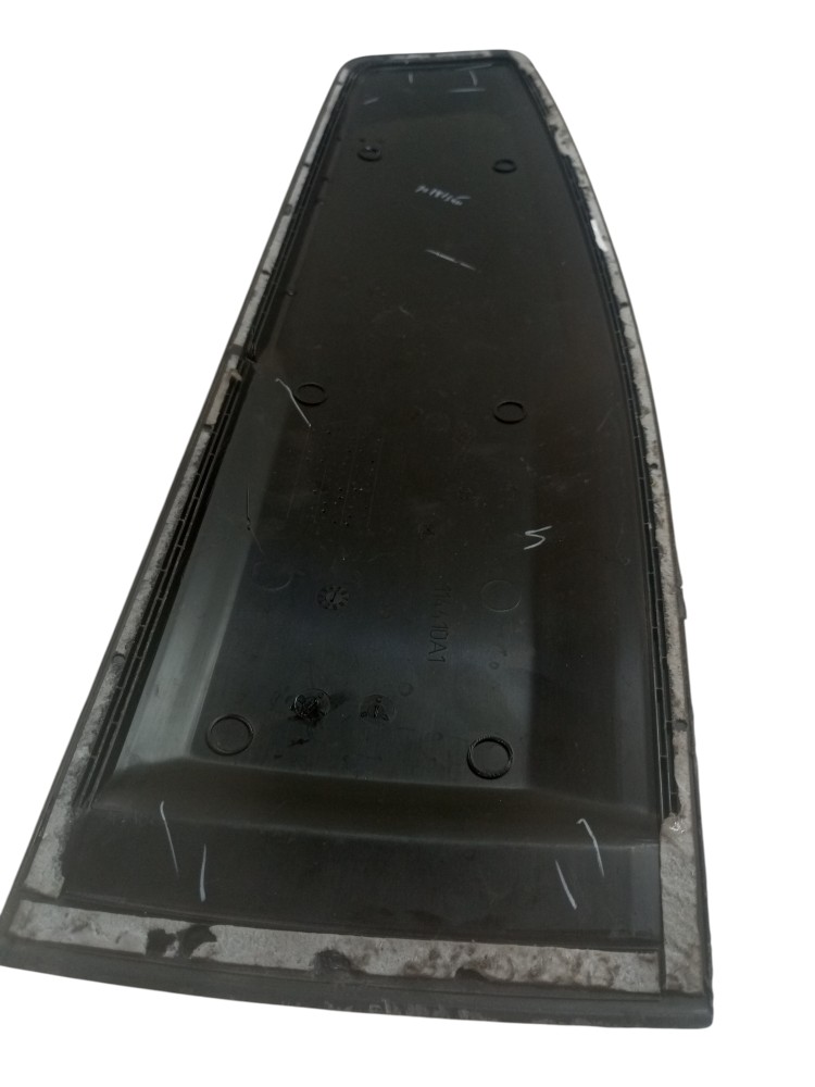 Friso Porta Traseira Esquerdo Renault Kwid 2019 2023 Usado 5