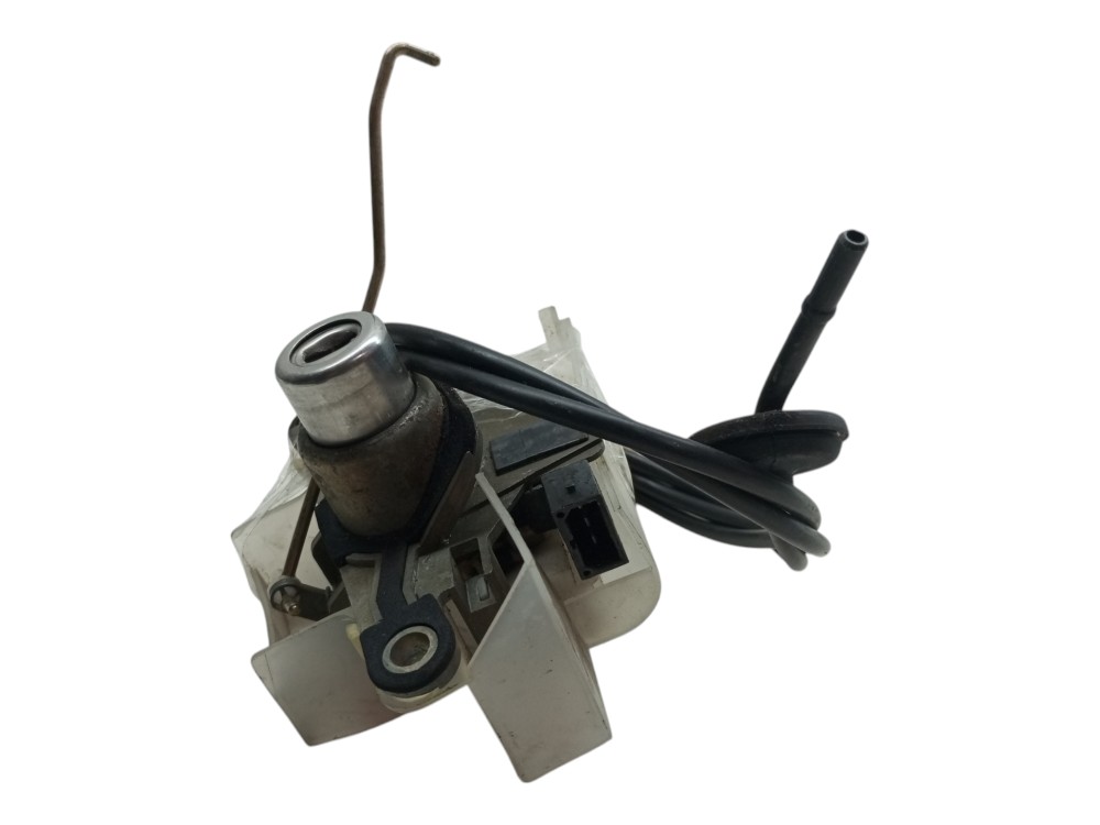 Fechadura Vacuo Porta Malas Audi A4 95 99 Usado 2