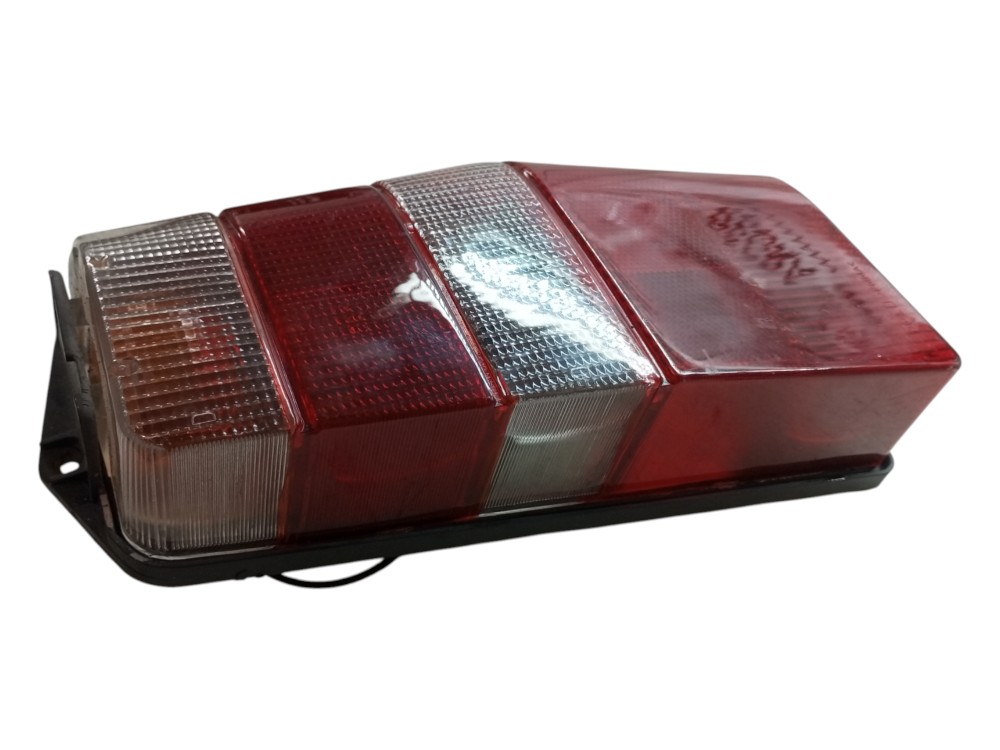 Lanterna Direita Fiat Uno Elba Fiorino 2005 2010 2012  Direito/passageiro 4