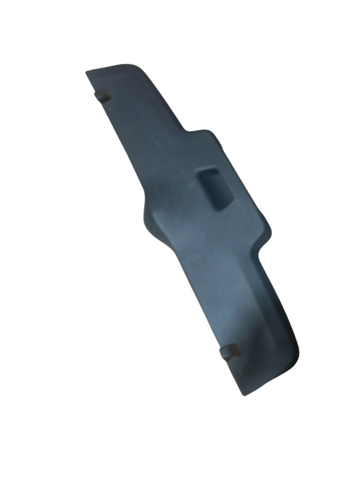 Moldura Tampa Traseira Citroen C3 C4 1.4 2002 2008 2010 2012 Preto 2