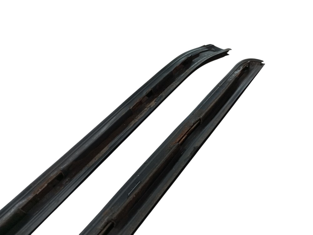Borracha Externa Parabrisa Forf Mondeo 97 98 99 2001 Par 8