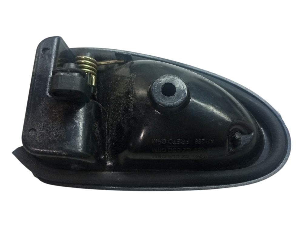 Puxador Interno Clio 2002 2005 2009 2012 Direito Usado Preto Dianteira 3